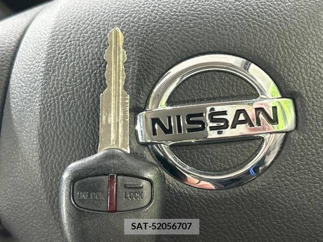 Nissan DAYZ 2013-08 323232-5