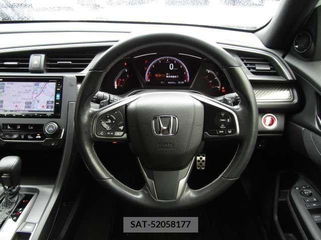 Honda CIVIC 2018-11 339113-14