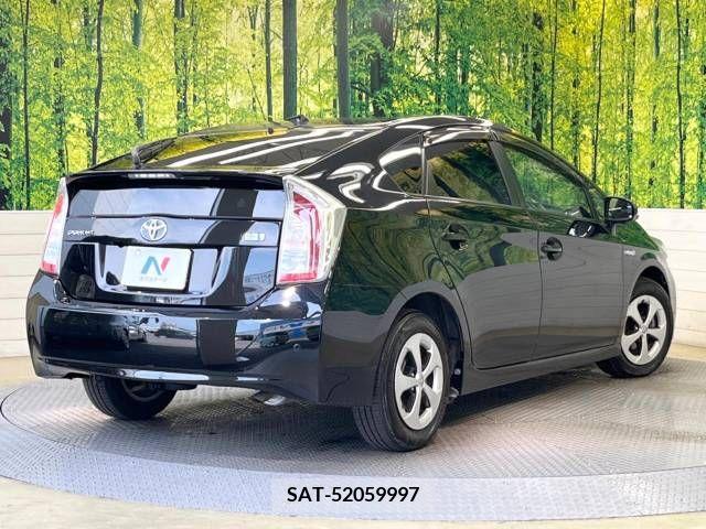 Toyota PRIUS 2012-08 322103-5