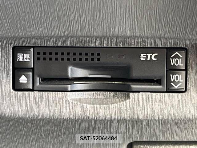 Toyota PRIUS 2011-11 256307-3