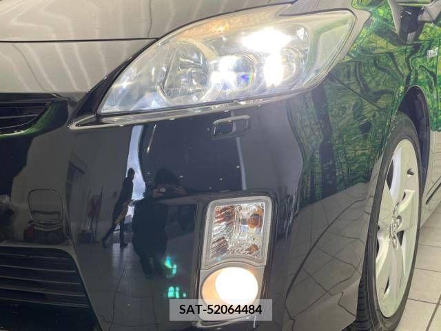 Toyota PRIUS 2011-11 256307-12