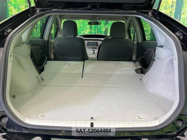 Toyota PRIUS 2011-11 256307-10