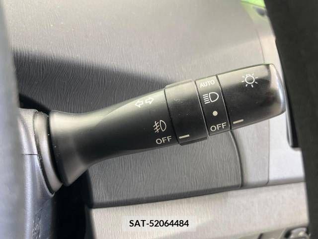 Toyota PRIUS 2011-11 256307-7