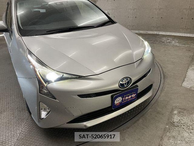 Toyota PRIUS 2017-11 347405-8