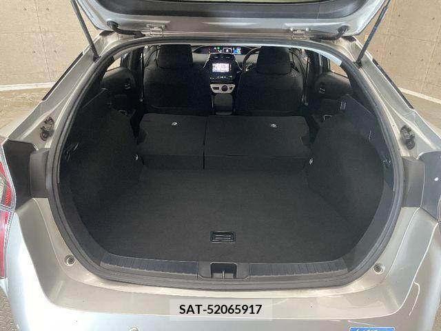 Toyota PRIUS 2017-11 347405-13