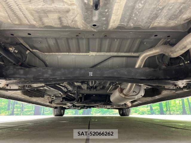 Honda N BOX CUSTOM 2019-01 211241-19