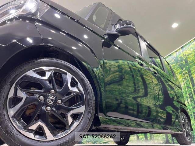 Honda N BOX CUSTOM 2019-01 211241-13