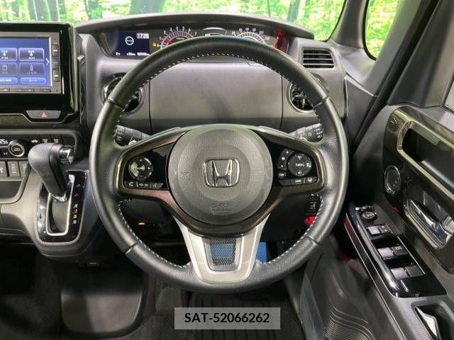 Honda N BOX CUSTOM 2019-01 211241-11