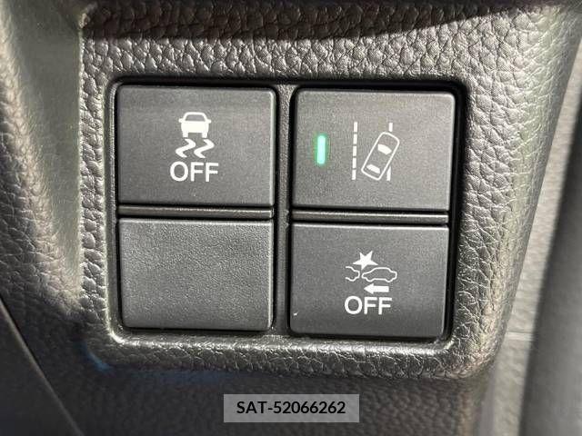 Honda N BOX CUSTOM 2019-01 211241-4