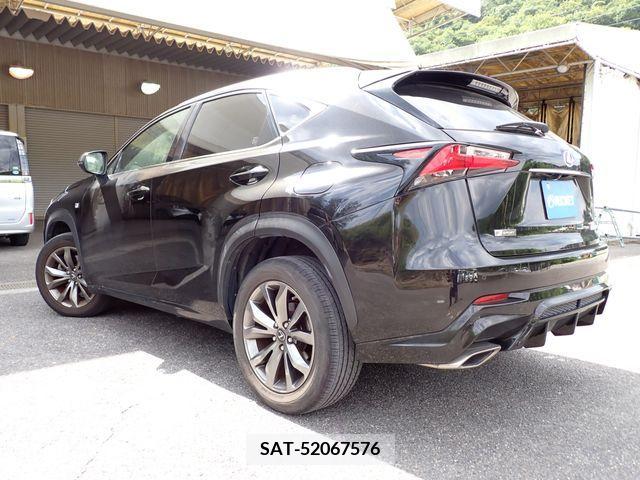 Lexus NX 2015-03 334464-2