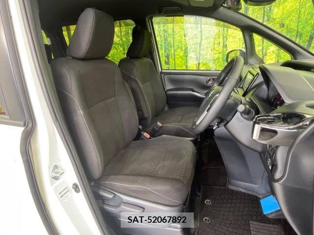 Toyota NOAH 2021-12 350309-8