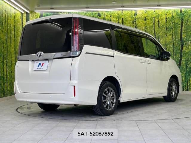 Toyota NOAH 2021-12 350309-18