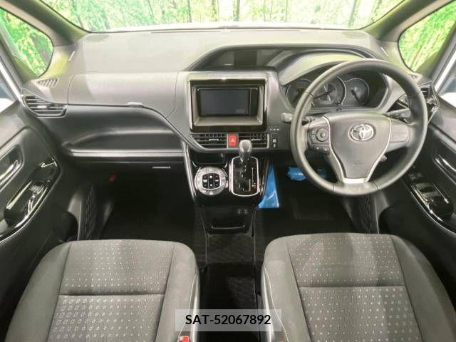Toyota NOAH 2021-12 350309-1