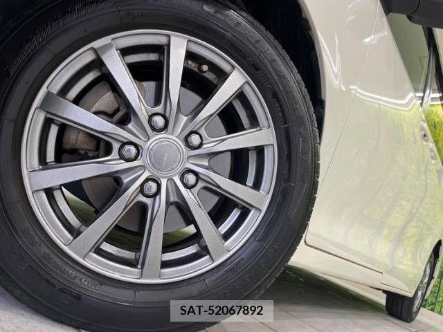 Toyota NOAH 2021-12 350309-14