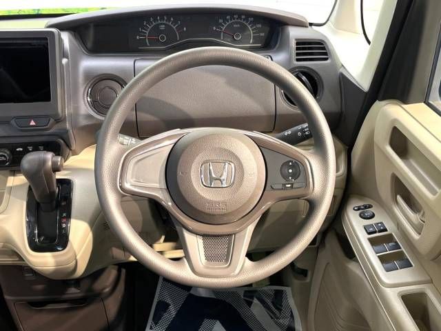Honda N BOX 2018-08 7517-8