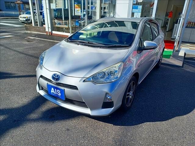 Toyota AQUA 2012-12 194035-0