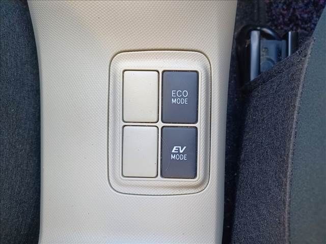 Toyota AQUA 2012-12 194035-13
