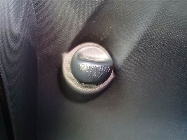 Toyota AQUA 2012-12 194035-11