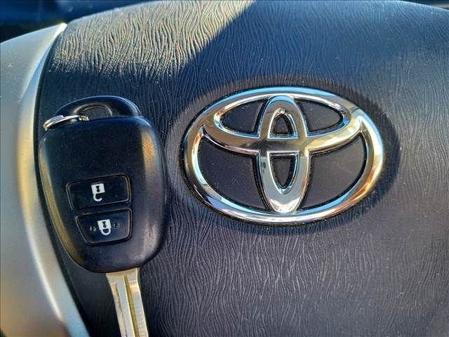 Toyota AQUA 2012-12 194035-17