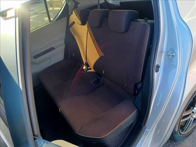 Toyota AQUA 2012-12 194035-4