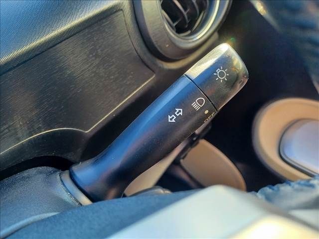 Toyota AQUA 2012-12 194035-19