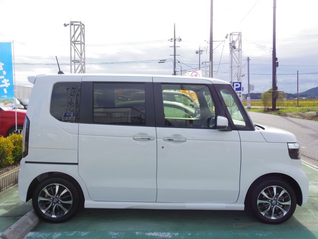 Honda N BOX CUSTOM 2023-11 196028-4