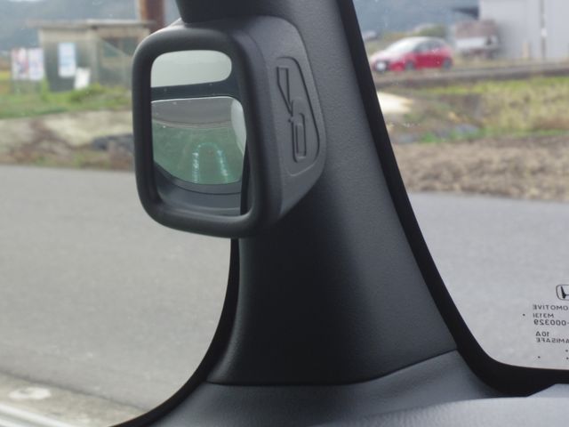 Honda N BOX CUSTOM 2023-11 196028-16