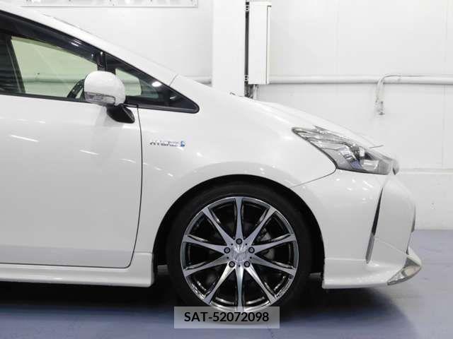 Toyota PRIUS ALPHA 2015-02 243656-4
