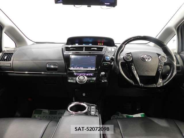 Toyota PRIUS ALPHA 2015-02 243656-1