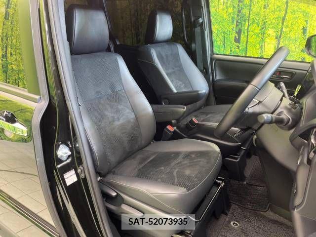 Toyota VOXY 2021-04 340249-8