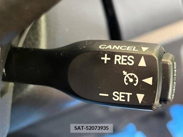 Toyota VOXY 2021-04 340249-6