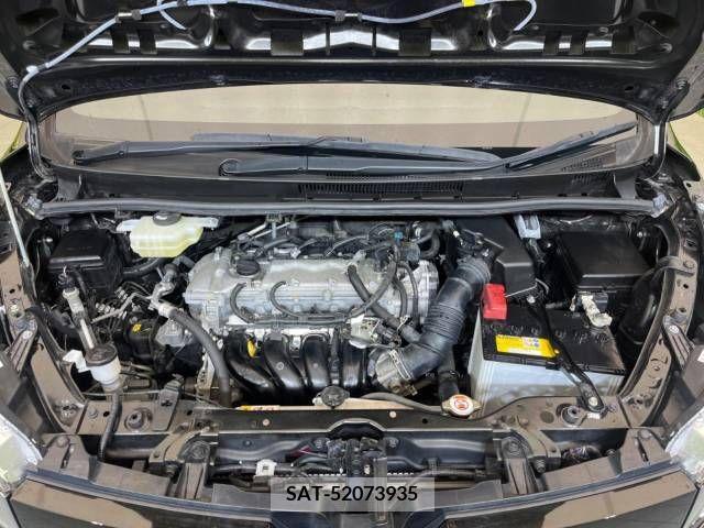 Toyota VOXY 2021-04 340249-19