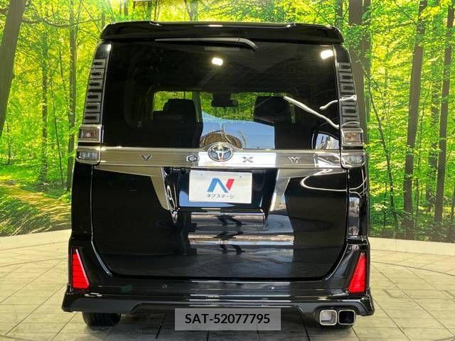 Toyota VOXY 2021-02 219694-16