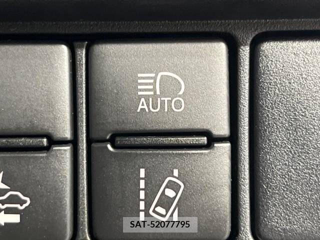 Toyota VOXY 2021-02 219694-6