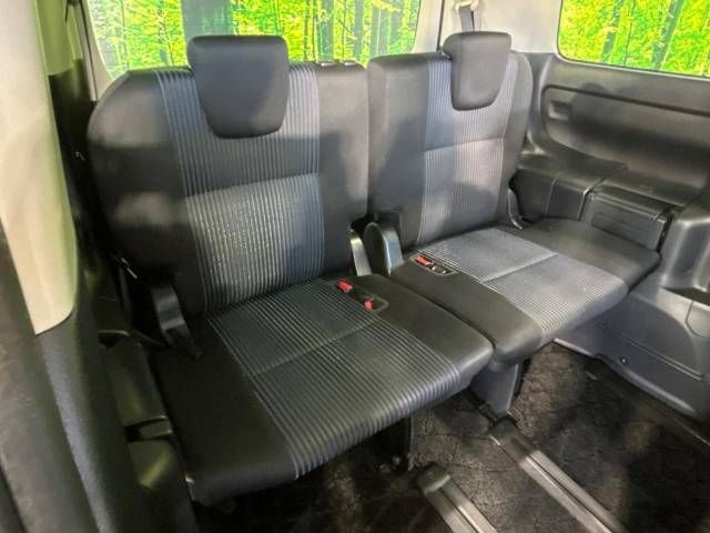 Toyota VOXY 2017-01 191199-9