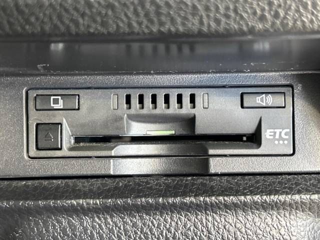 Toyota VOXY 2017-01 191199-6