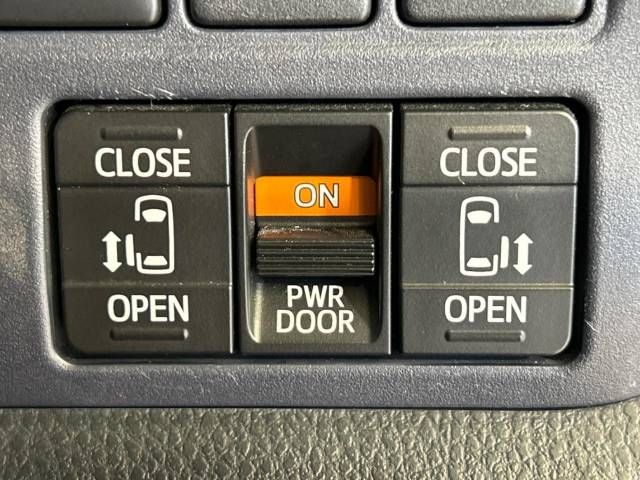 Toyota VOXY 2017-01 191199-5