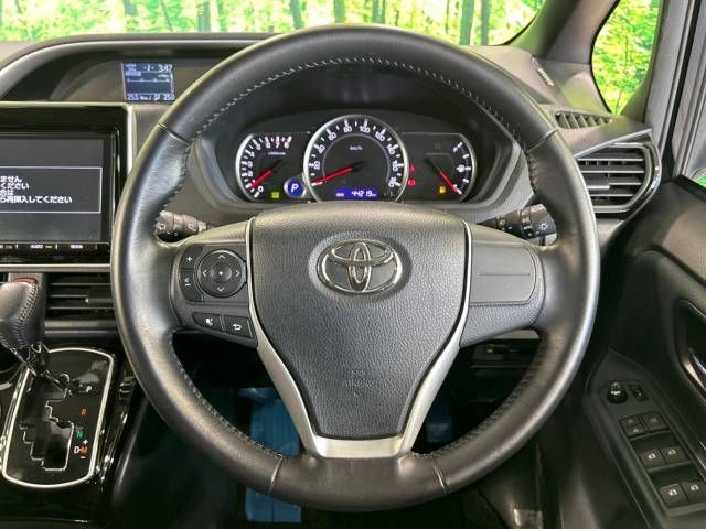 Toyota VOXY 2017-01 191199-11