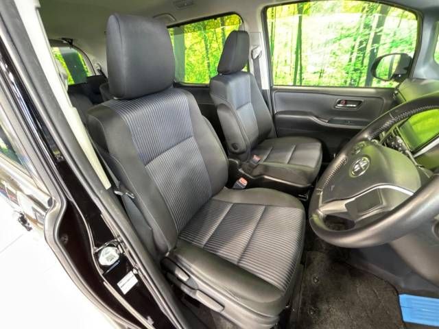 Toyota VOXY 2017-01 191199-7