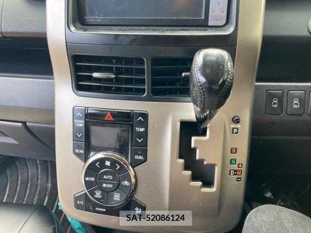 Toyota NOAH 2011-08 392839-14