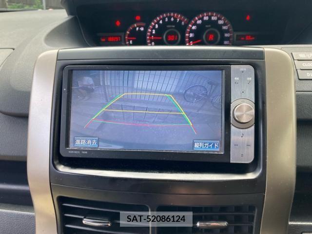 Toyota NOAH 2011-08 392839-17