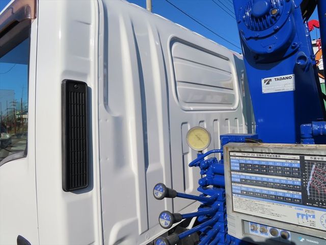 Mazda TITAN 2012-09 181417-20