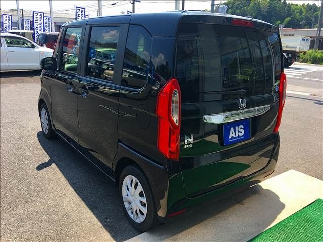 Honda N BOX 2017-12 5684-2