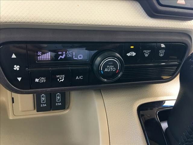 Honda N BOX 2017-12 5684-11