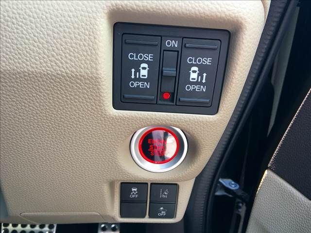 Honda N BOX 2017-12 5684-19