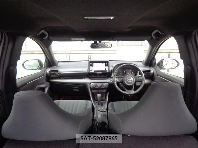 Toyota YARIS 2020-10 202025-15