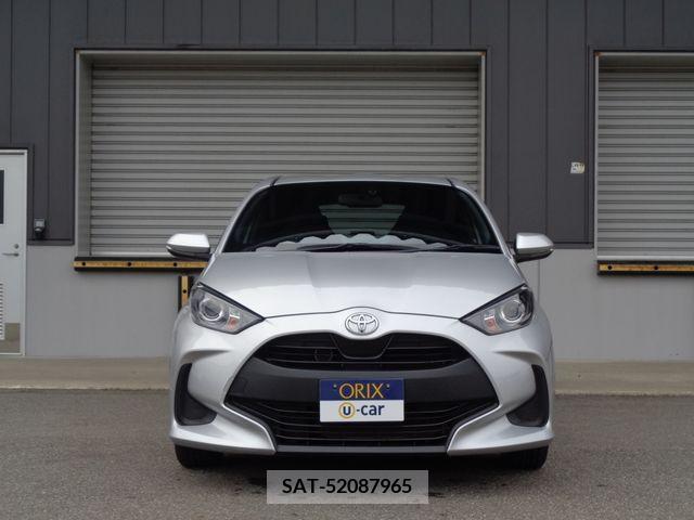 Toyota YARIS 2020-10 202025-16