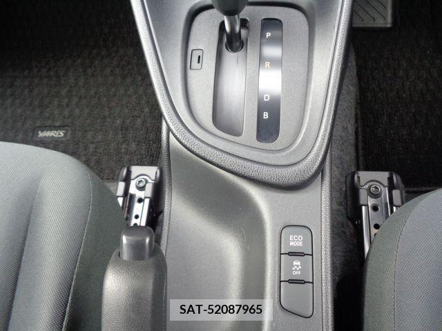 Toyota YARIS 2020-10 202025-9