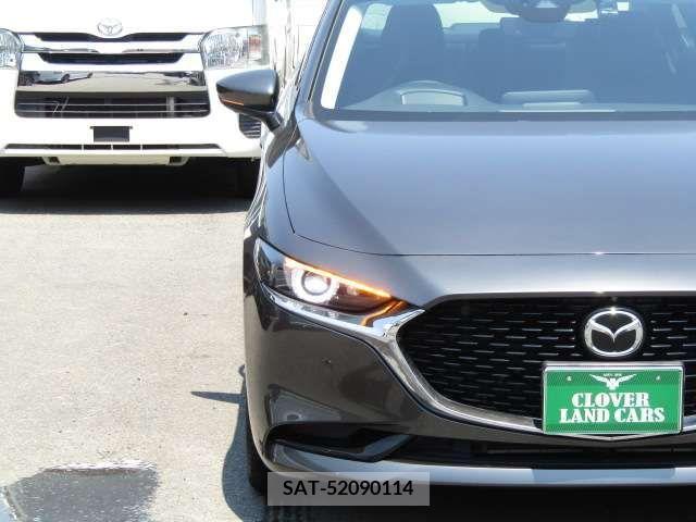 Mazda MAZDA3 2019-09 301076-4