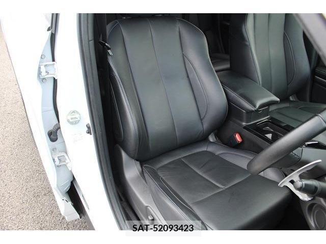 Mitsubishi ECLIPSE CROSS 2022-04 359531-14